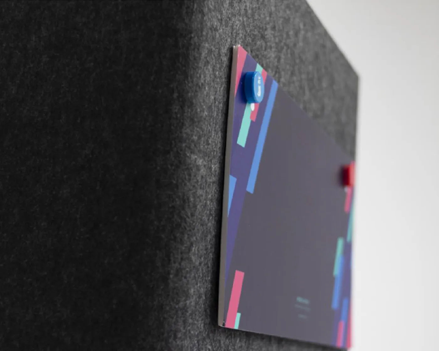 Magnetic grey acoustic panel of the Flujo FrejaPod, designed for Singapore professionals.