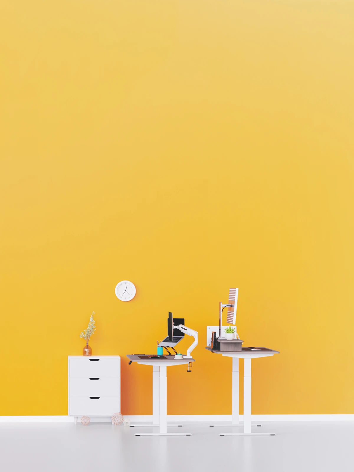Flujo standing desks and office chairs in a contemporary workspace