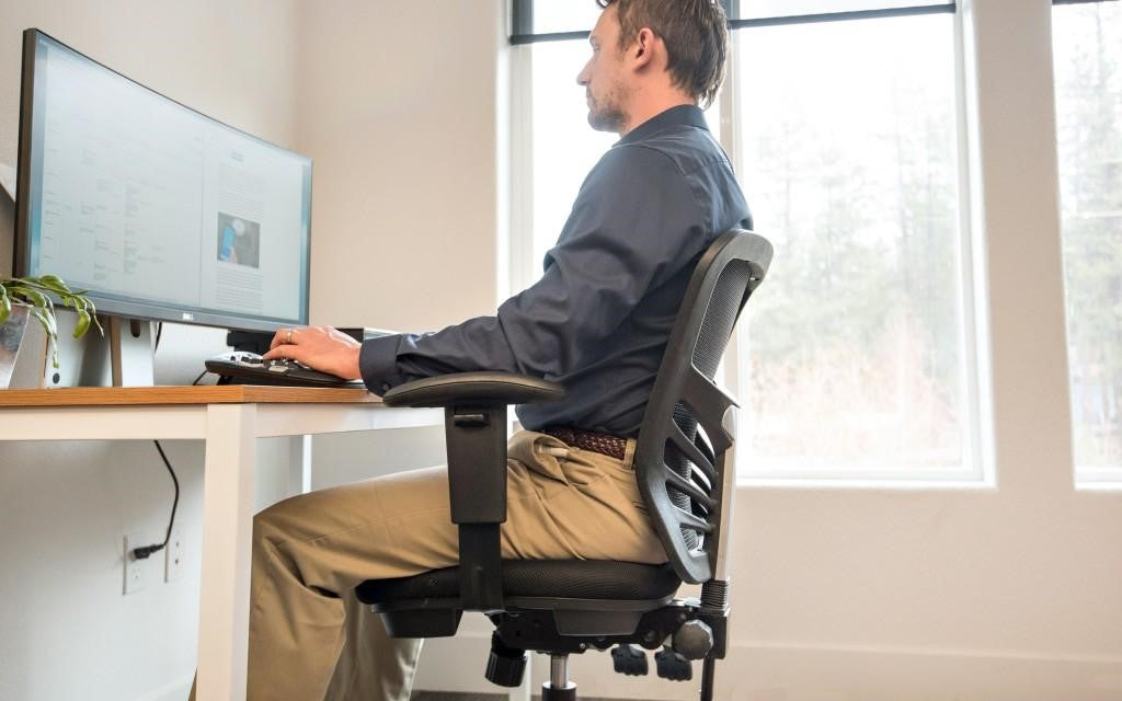 7 Health Benefits of Using Ergo Mesh Chair at Work 