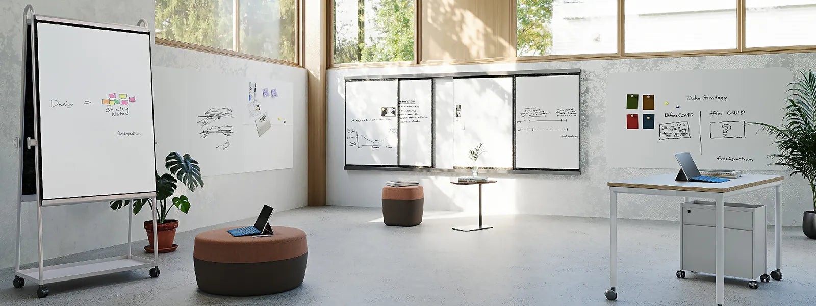 Flujo WriteDeck multi-space setup with a combination of mobile and wall-mounted configurations.