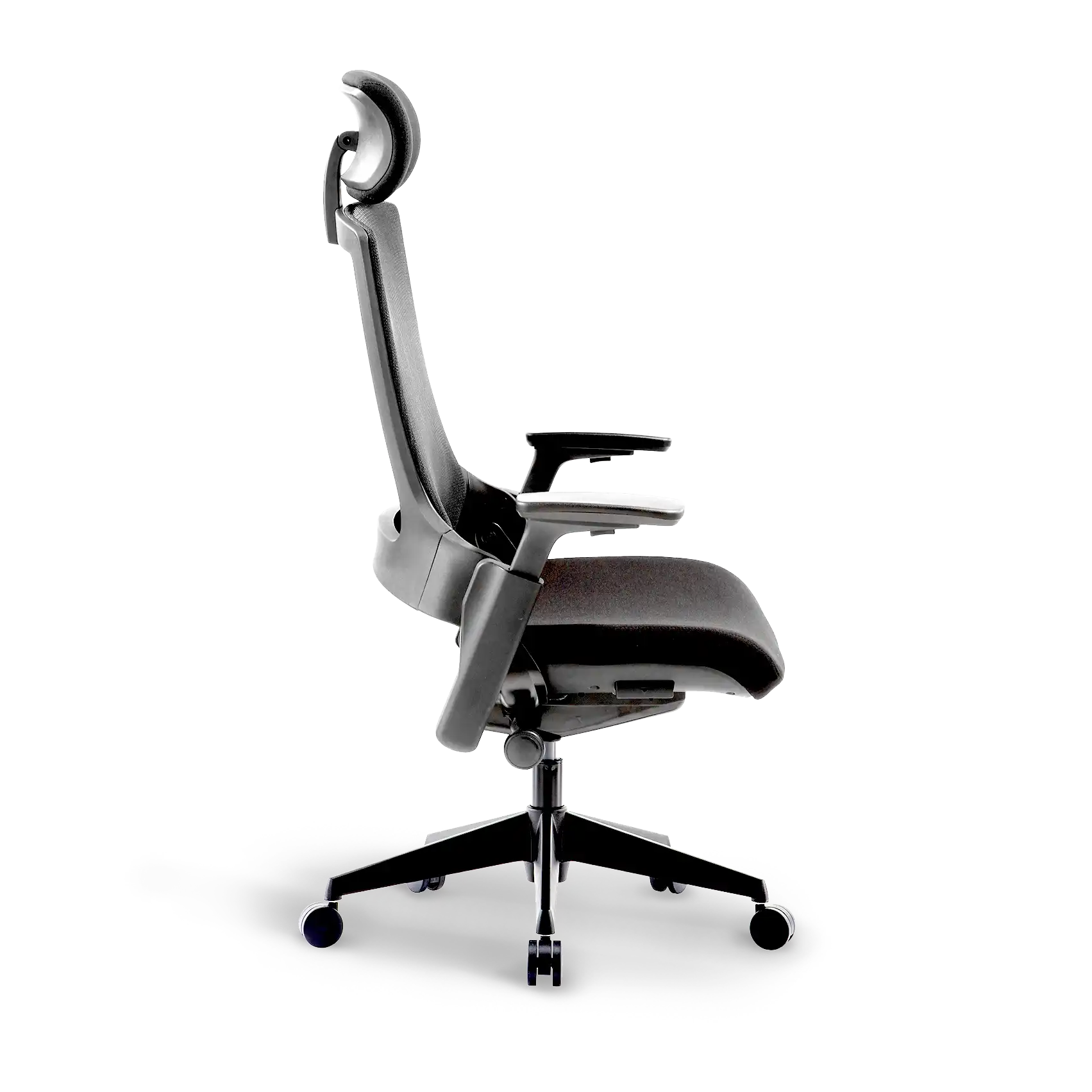 Side view of Flujo Angulo ergonomic office chair with headrest in black